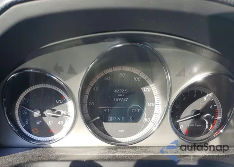 2009 Mercedes-Benz C 300 z USA, uszkodzony, nr VIN WDDGF54XX9R078656